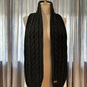 Badgley Mischka Wool Scarf